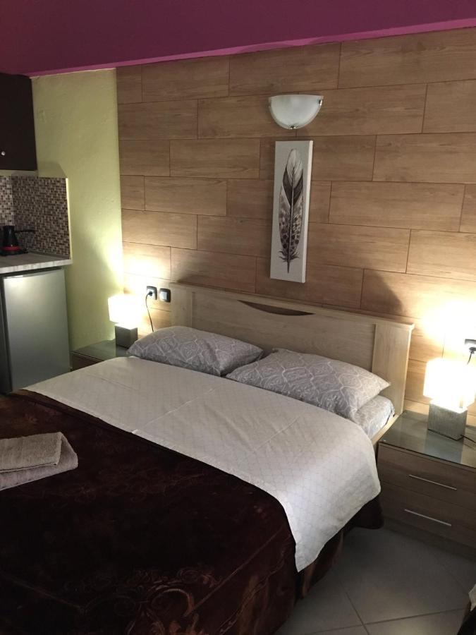 G M 1 Rooms Kentro In The Heart Of The City Larissa Luaran gambar