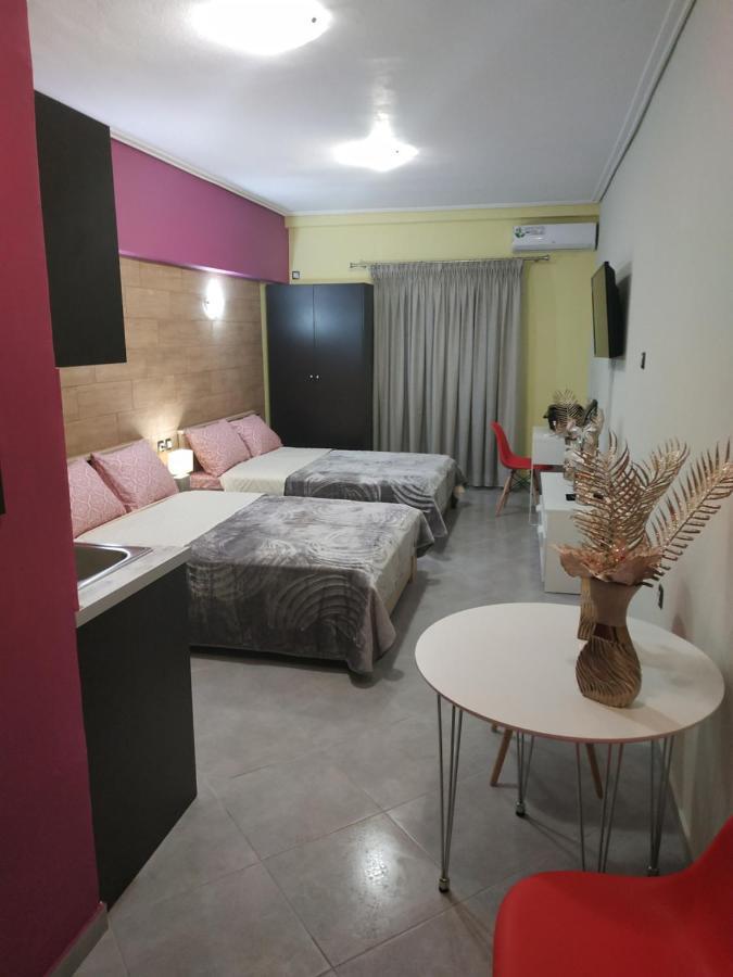 G M 1 Rooms Kentro In The Heart Of The City Larissa Luaran gambar