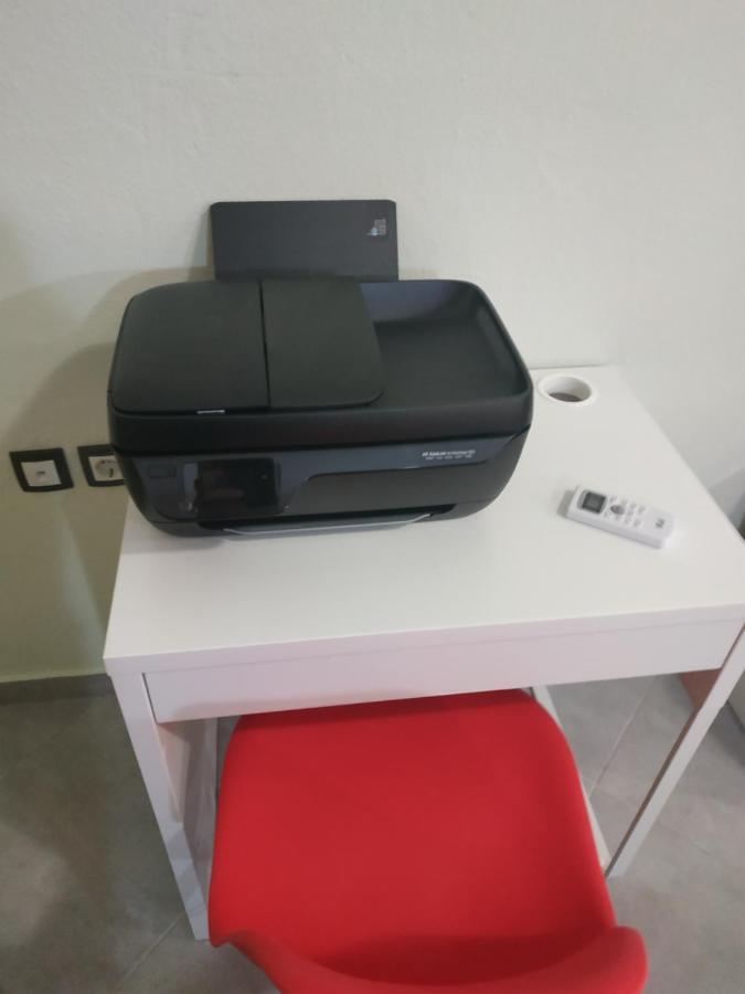 G M 1 Rooms Kentro In The Heart Of The City Larissa Luaran gambar