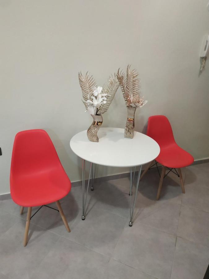 G M 1 Rooms Kentro In The Heart Of The City Larissa Luaran gambar