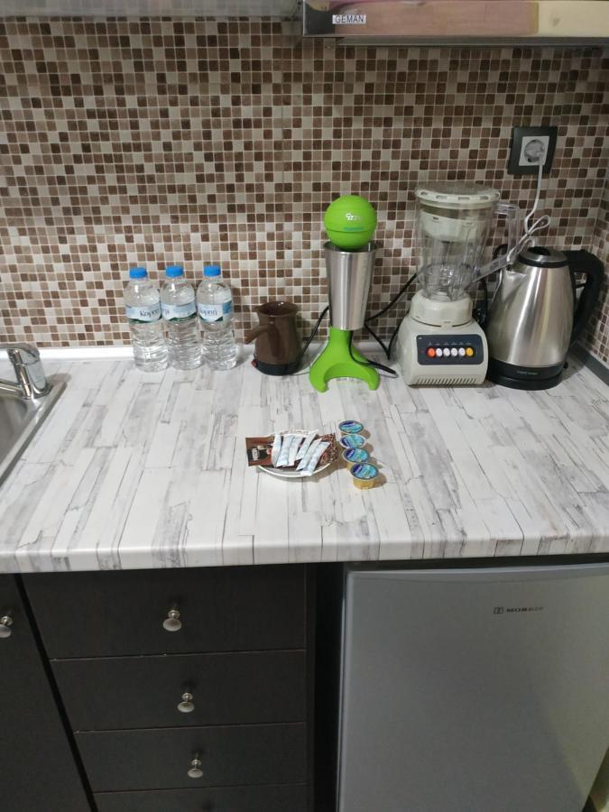 G M 1 Rooms Kentro In The Heart Of The City Larissa Luaran gambar